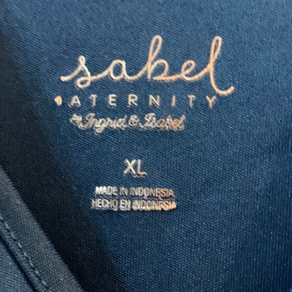 Ingrid & Isabel Maternity sleeveless tank XL - Picture 4 of 4